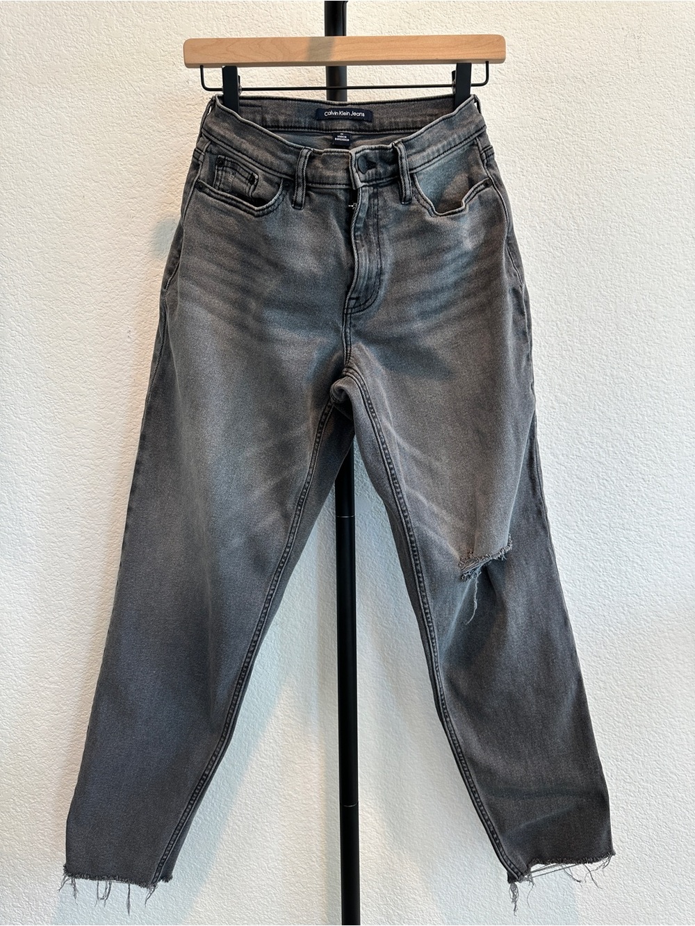 Calvin Klein Jeans Gray Distressed Straight Leg Raw Hem Jeans Size 25
